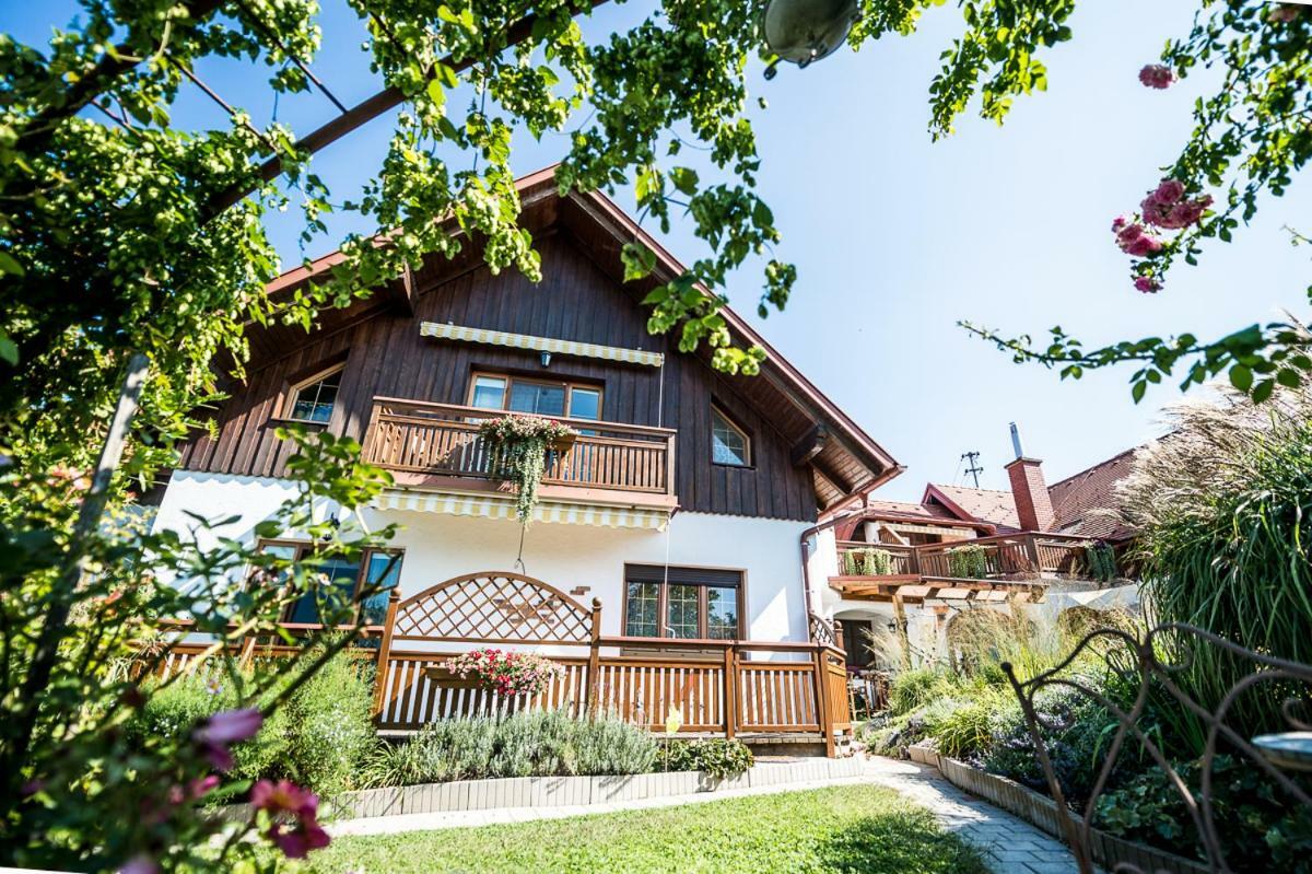 Hotel Garni Huegellandhof Neuhaus am Klausenbach Εξωτερικό φωτογραφία